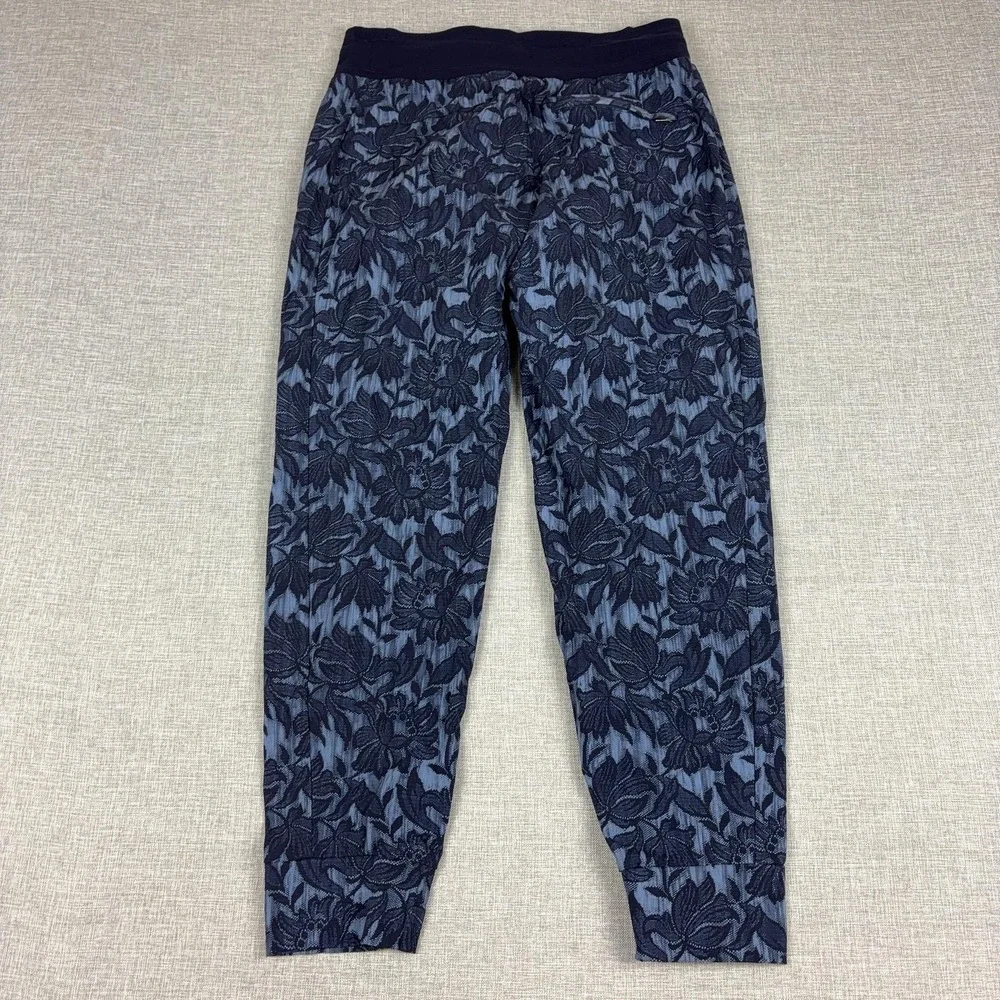 Athleta Trekkie North Jogger Pants Womens Size 6 Blue Floral Hiking Travel Nylon